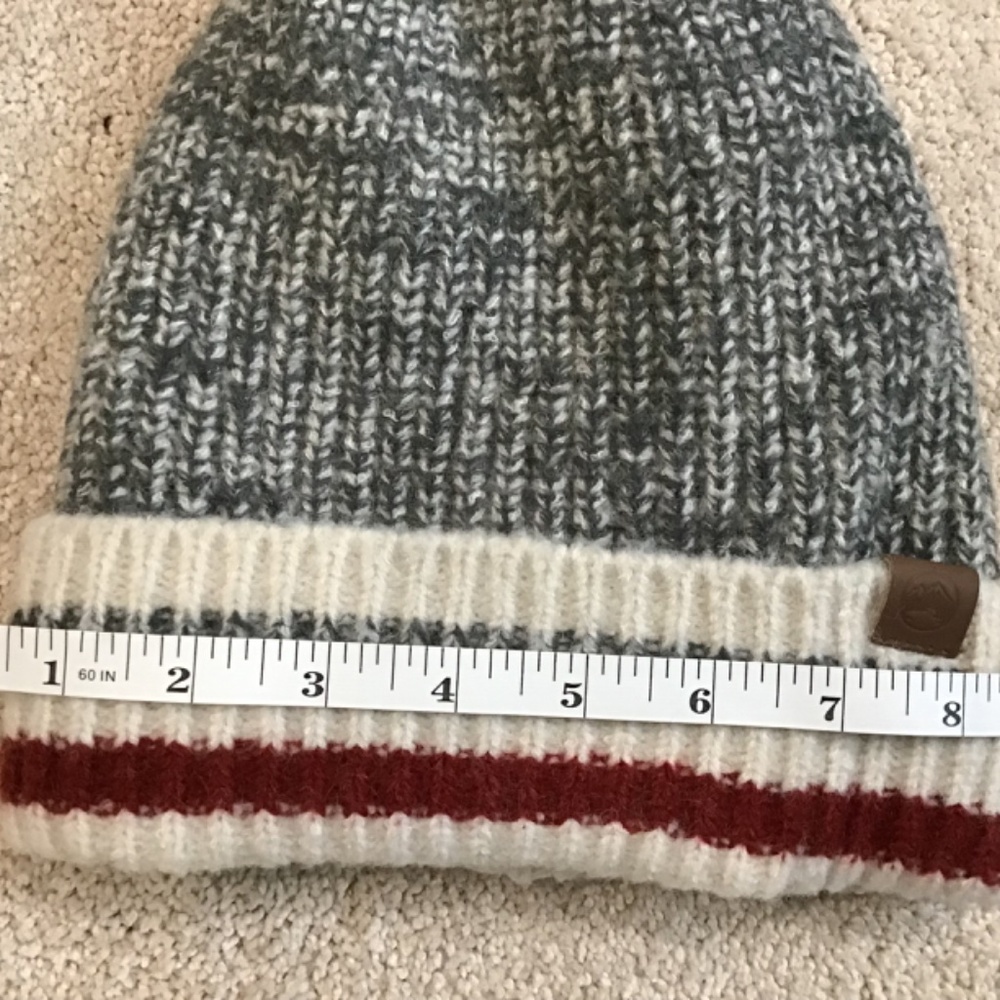 Roots look alike cabin toque - Picture 4 of 4